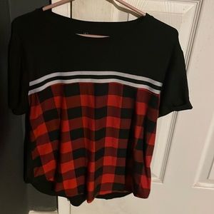 Used flannel tee size M